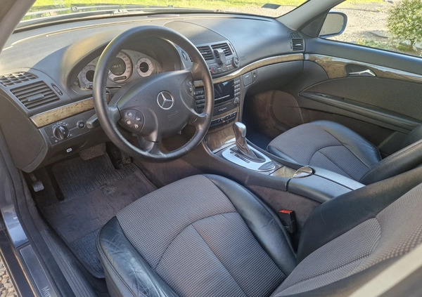 Mercedes-Benz Klasa E cena 37500 przebieg: 301000, rok produkcji 2005 z Żywiec małe 121